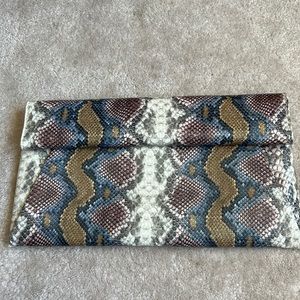 Urban Expressions. Beautiful snake style envelope purse/ cross body!